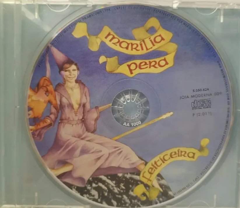 Marília Pera - Feiticeira encarte
